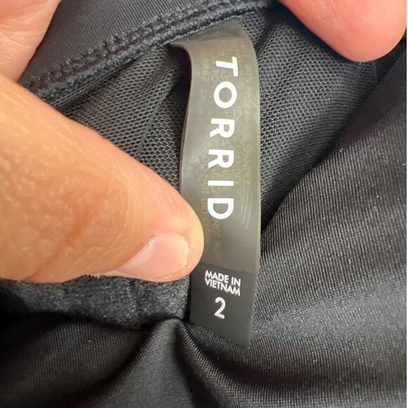 Torrid One Piece Lace Bathing Suit Size 2 - Picture 5 of 9